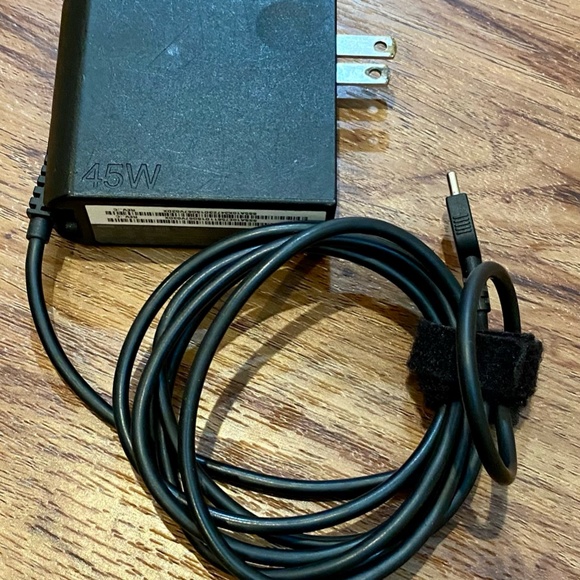 Lenovo Yoga 910 Convertible 16GB Memory 1TB Hard Drive 14" UHD Screen - Picture 6 of 6